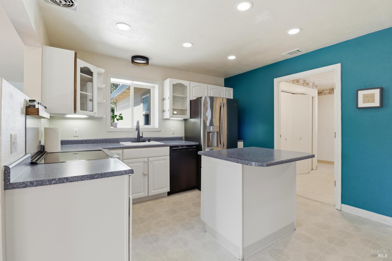 4270 Roblar Road Petaluma CA 94952