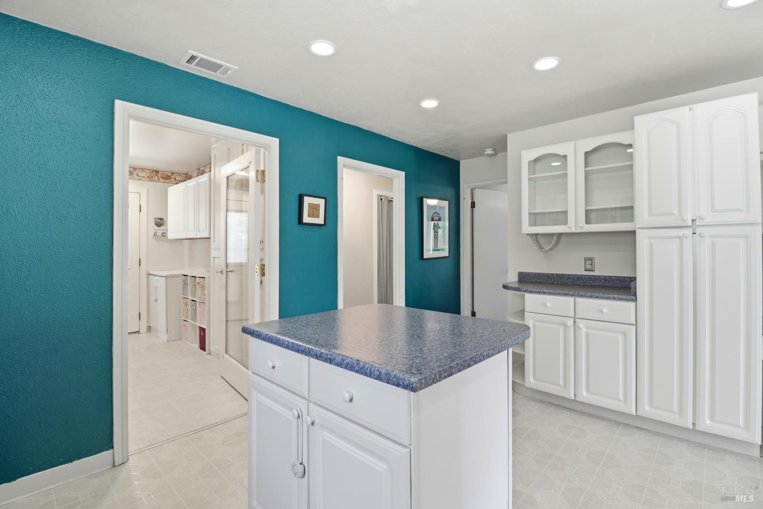 4270 Roblar Road Petaluma CA 94952