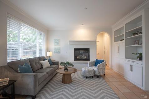 979 Lupine Court Healdsburg CA 95448