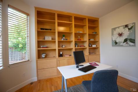 979 Lupine Court Healdsburg CA 95448