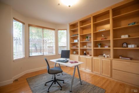 979 Lupine Court Healdsburg CA 95448