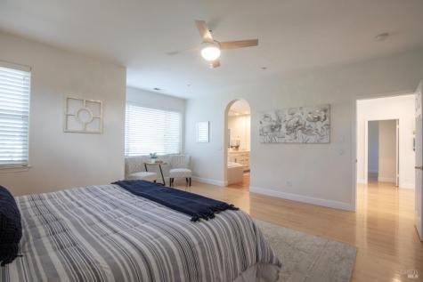 979 Lupine Court Healdsburg CA 95448