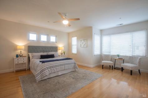 979 Lupine Court Healdsburg CA 95448