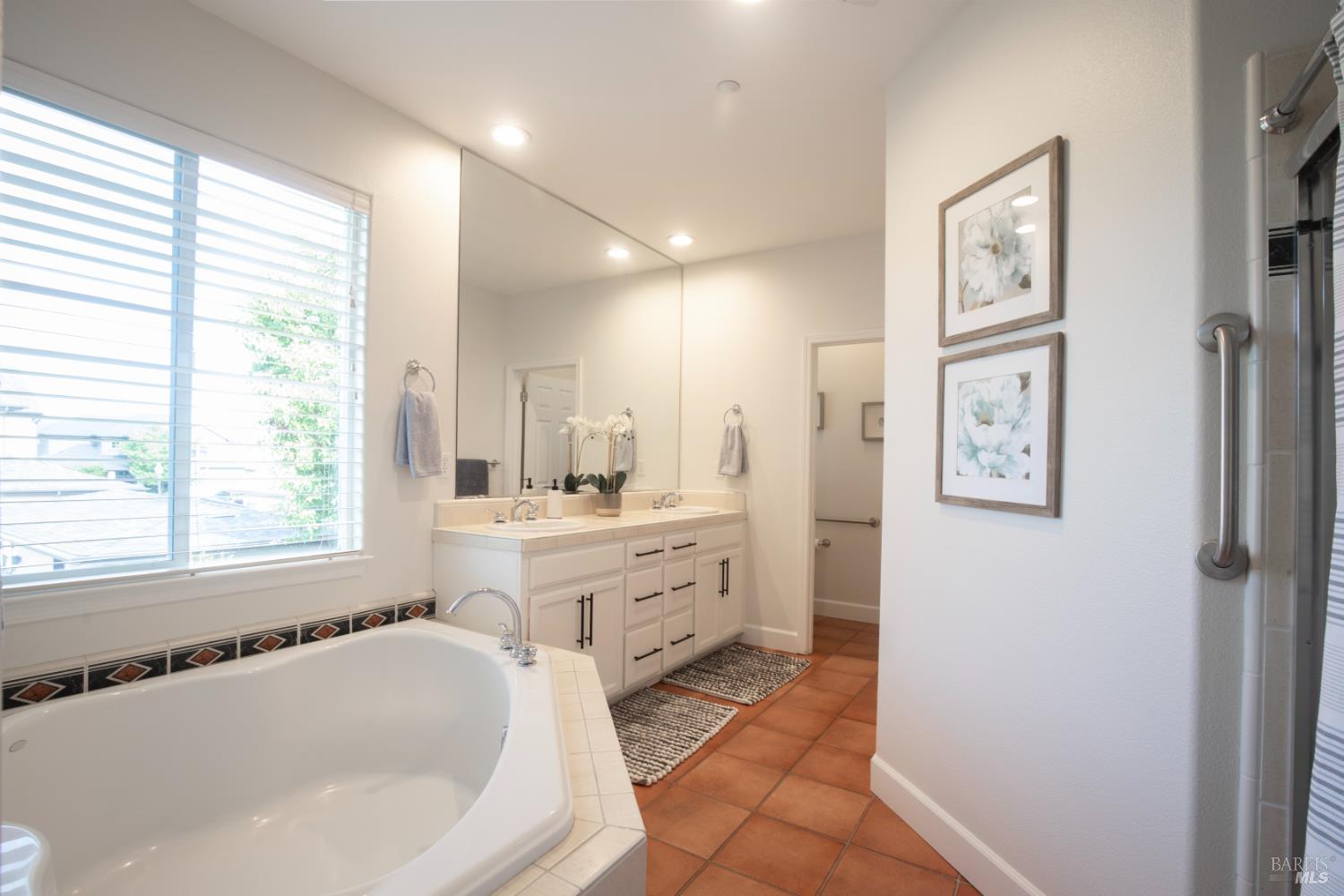 979 Lupine Court Healdsburg CA 95448