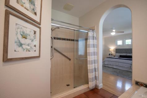 979 Lupine Court Healdsburg CA 95448