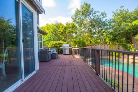979 Lupine Court Healdsburg CA 95448