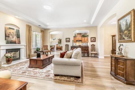 7536 Walnut Orchard Way Santa Rosa CA 95409