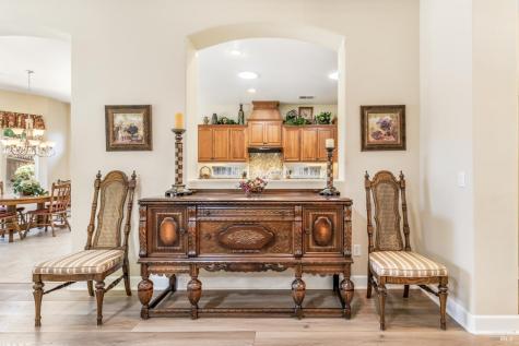 7536 Walnut Orchard Way Santa Rosa CA 95409