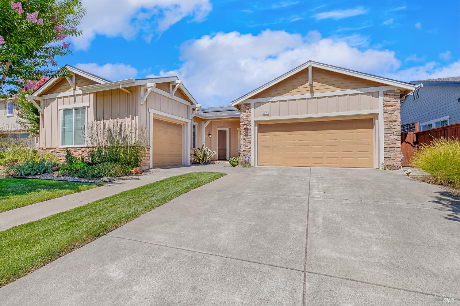 7536 Walnut Orchard Way Santa Rosa CA 95409