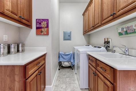 7536 Walnut Orchard Way Santa Rosa CA 95409