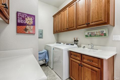 7536 Walnut Orchard Way Santa Rosa CA 95409