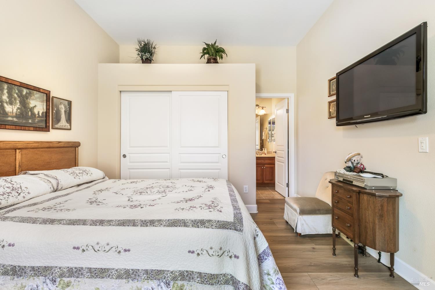 7536 Walnut Orchard Way Santa Rosa CA 95409
