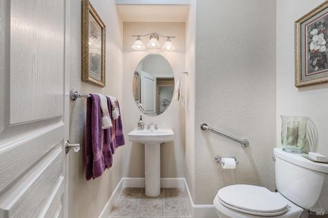 7536 Walnut Orchard Way Santa Rosa CA 95409