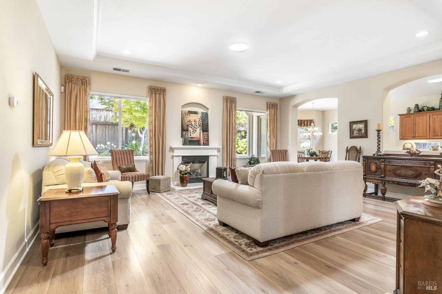 7536 Walnut Orchard Way Santa Rosa CA 95409