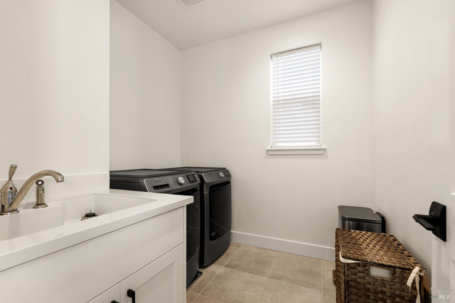 303 Flagship Drive Napa CA 94558