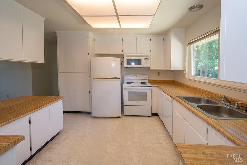 6356 San Francisco Court Rohnert Park CA 94928
