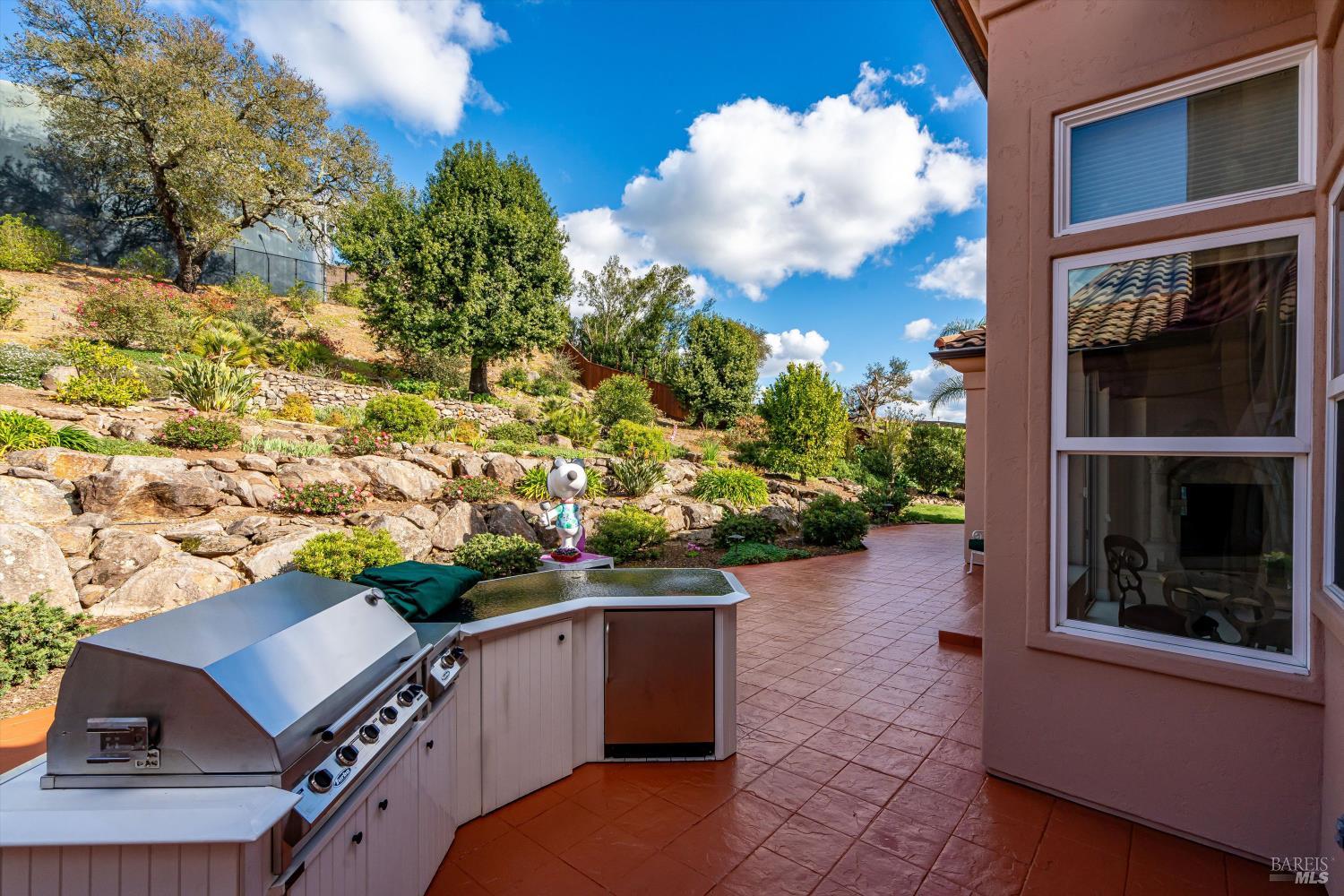 3729 Skyfarm Drive Santa Rosa CA 95403