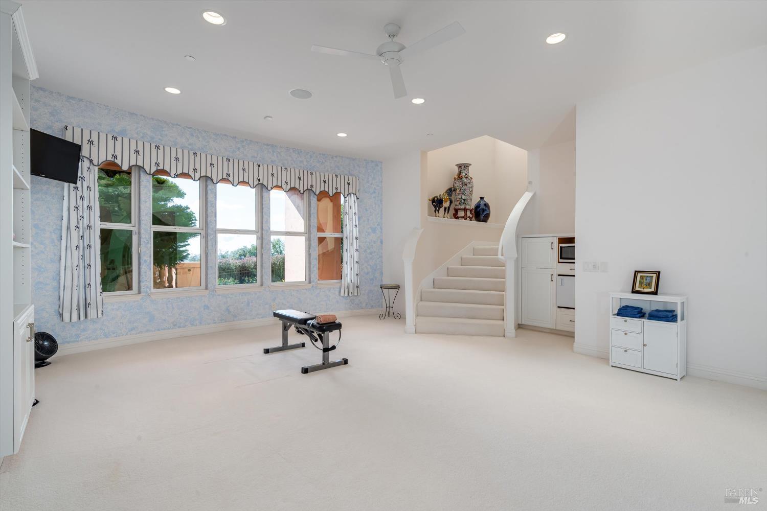 3729 Skyfarm Drive Santa Rosa CA 95403