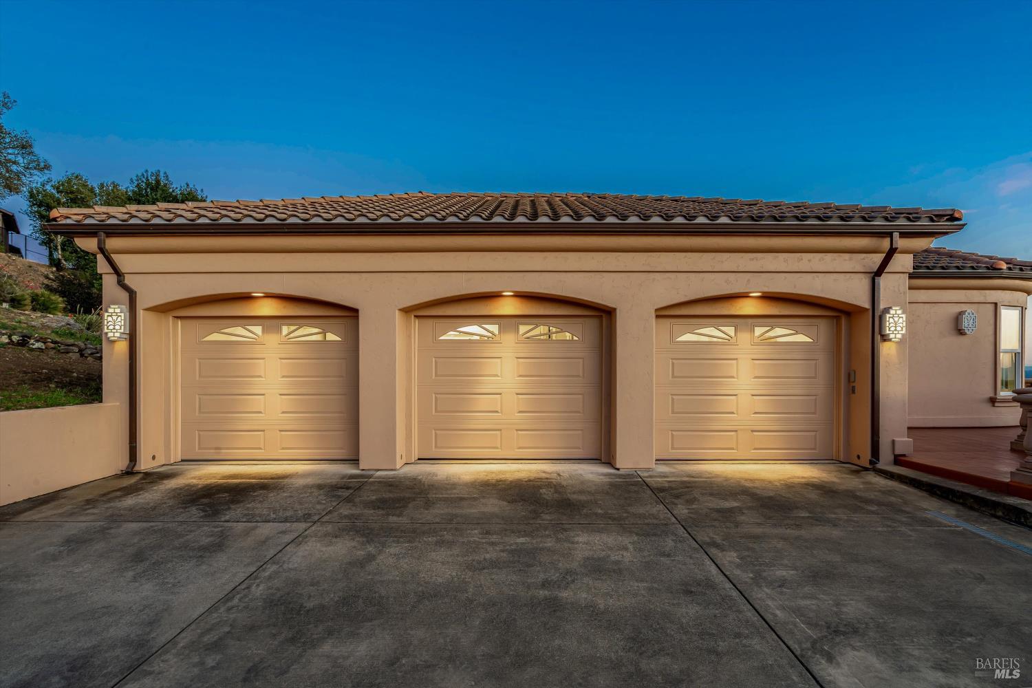 3729 Skyfarm Drive Santa Rosa CA 95403