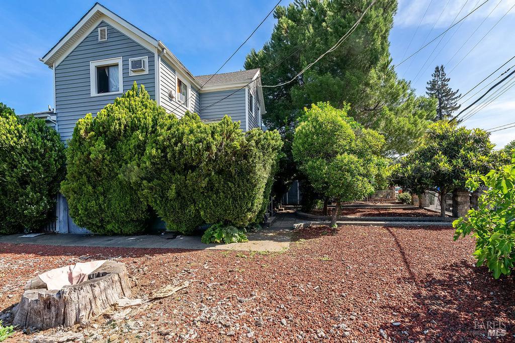 1046 Pope Street St. Helena CA 94574