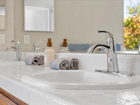 117 Nottingham Way Windsor CA 95492