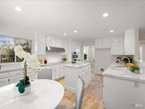 117 Nottingham Way Windsor CA 95492