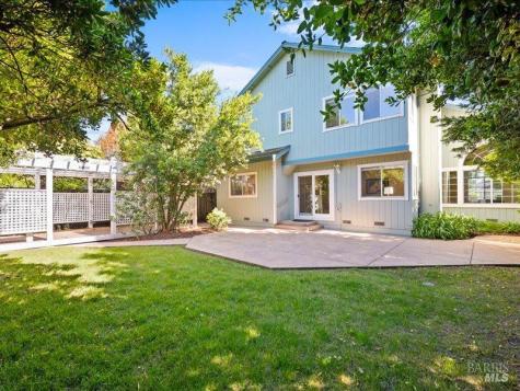 117 Nottingham Way Windsor CA 95492