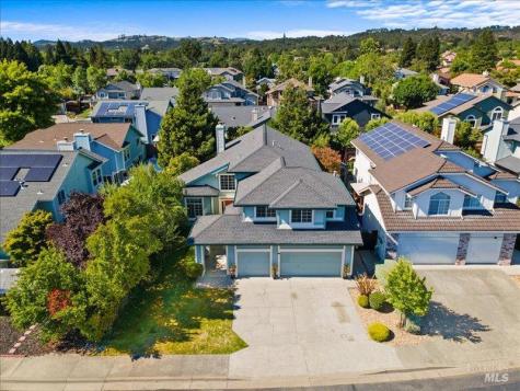 117 Nottingham Way Windsor CA 95492
