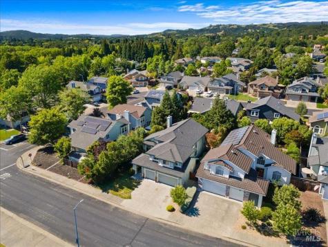 117 Nottingham Way Windsor CA 95492