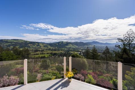 3682 Rocky Knoll Way Santa Rosa CA 95404