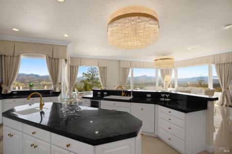 3682 Rocky Knoll Way Santa Rosa CA 95404