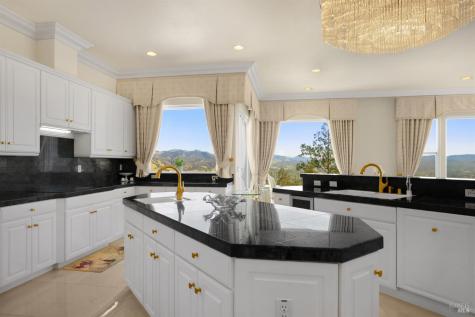 3682 Rocky Knoll Way Santa Rosa CA 95404