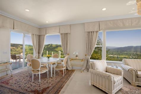 3682 Rocky Knoll Way Santa Rosa CA 95404