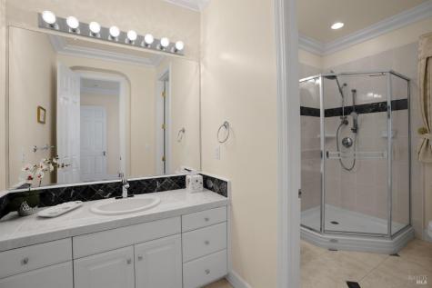 3682 Rocky Knoll Way Santa Rosa CA 95404