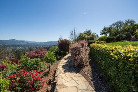 3682 Rocky Knoll Way Santa Rosa CA 95404