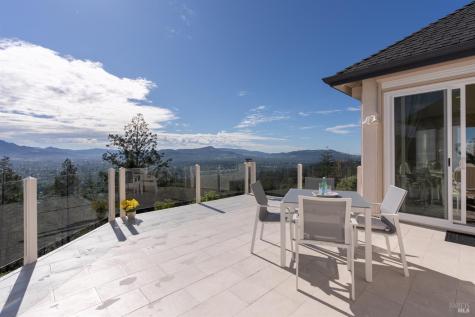 3682 Rocky Knoll Way Santa Rosa CA 95404