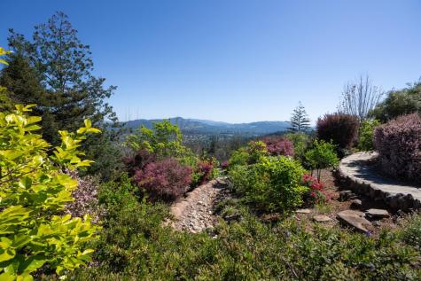 3682 Rocky Knoll Way Santa Rosa CA 95404