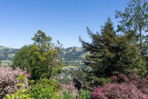 3682 Rocky Knoll Way Santa Rosa CA 95404