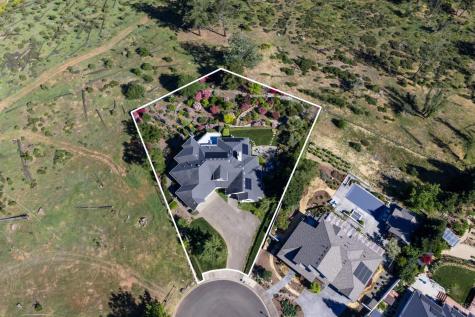 3682 Rocky Knoll Way Santa Rosa CA 95404