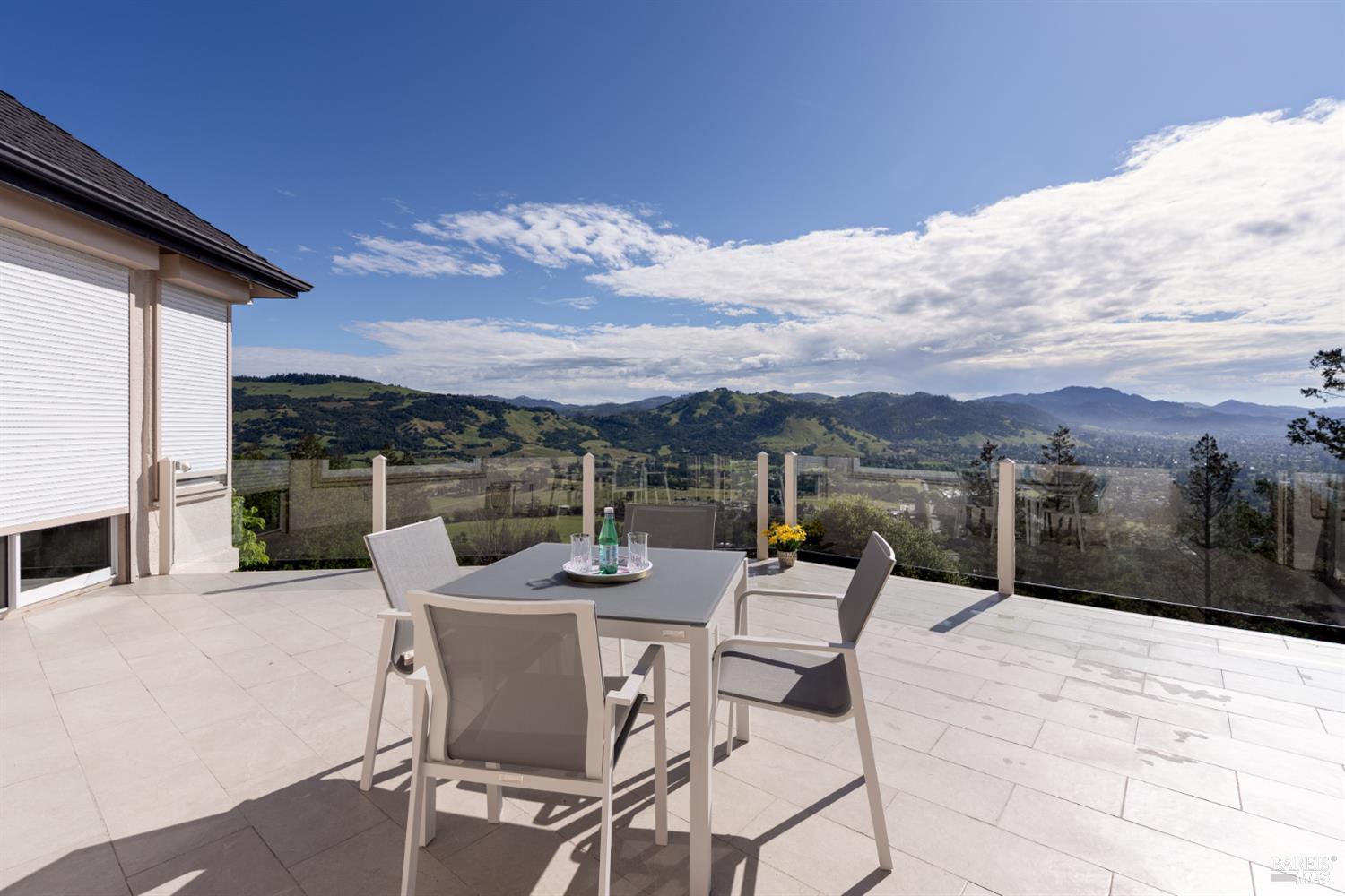 3682 Rocky Knoll Way Santa Rosa CA 95404