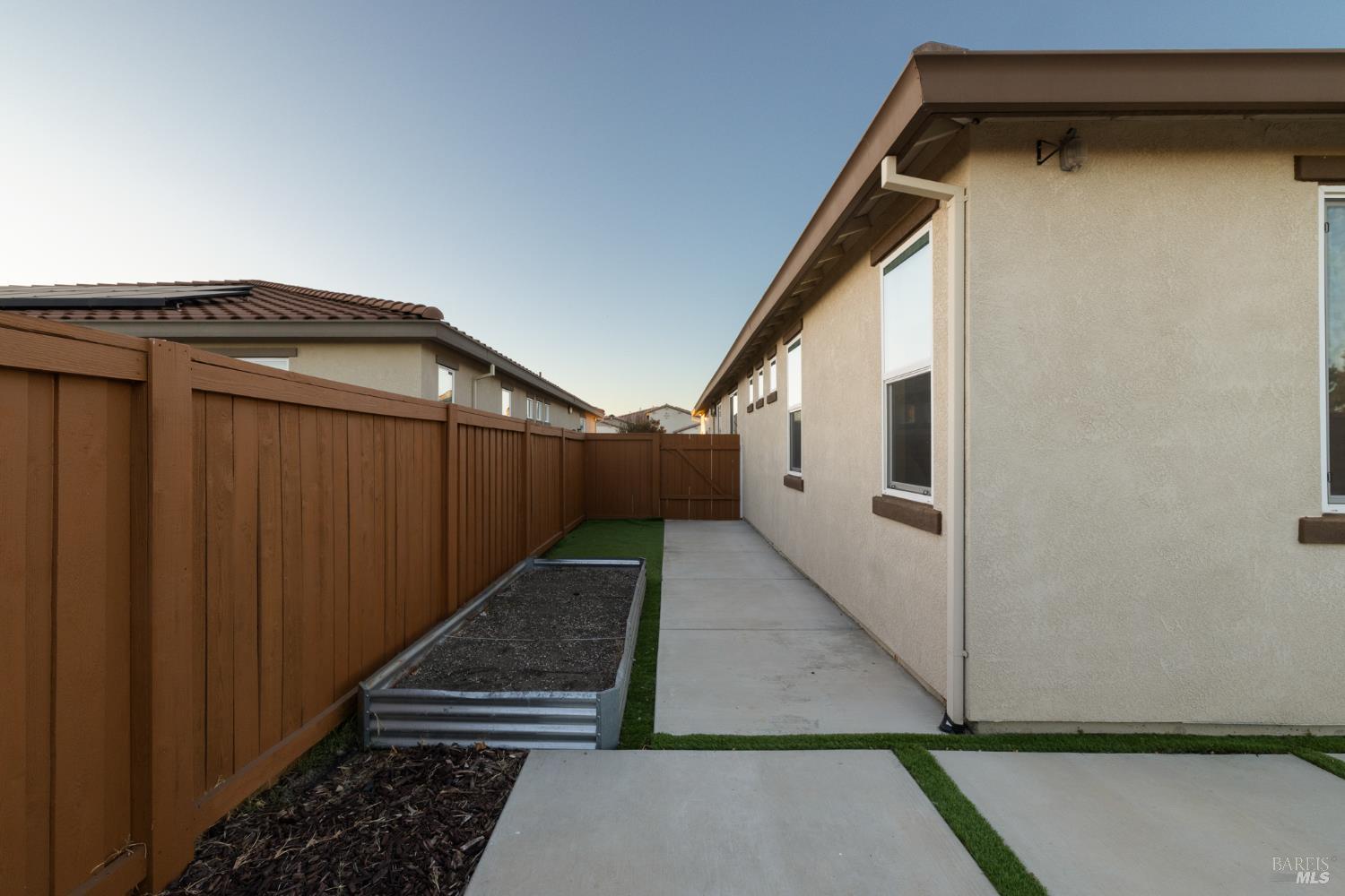 1455 Blossom Way Dixon CA 95620