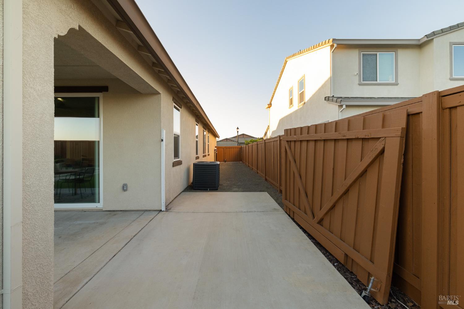 1455 Blossom Way Dixon CA 95620