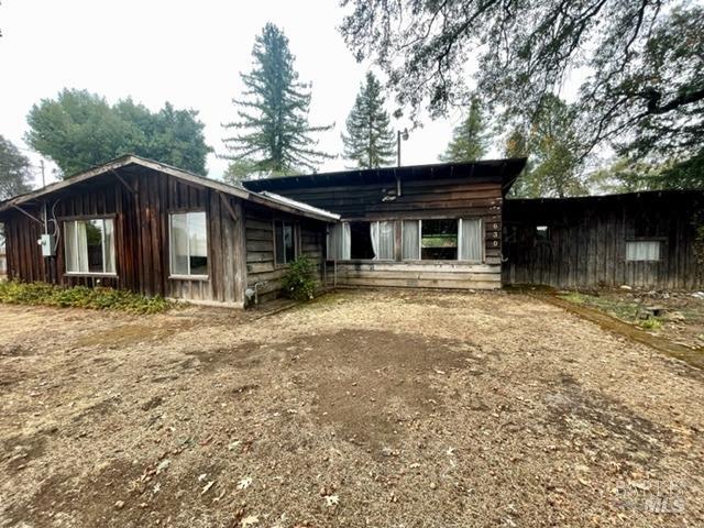 630 E School Way Redwood Valley CA 95470