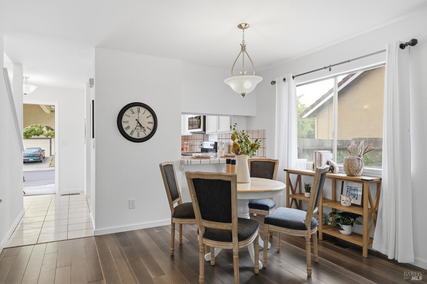 903 Hacienda Circle Rohnert Park CA 94928