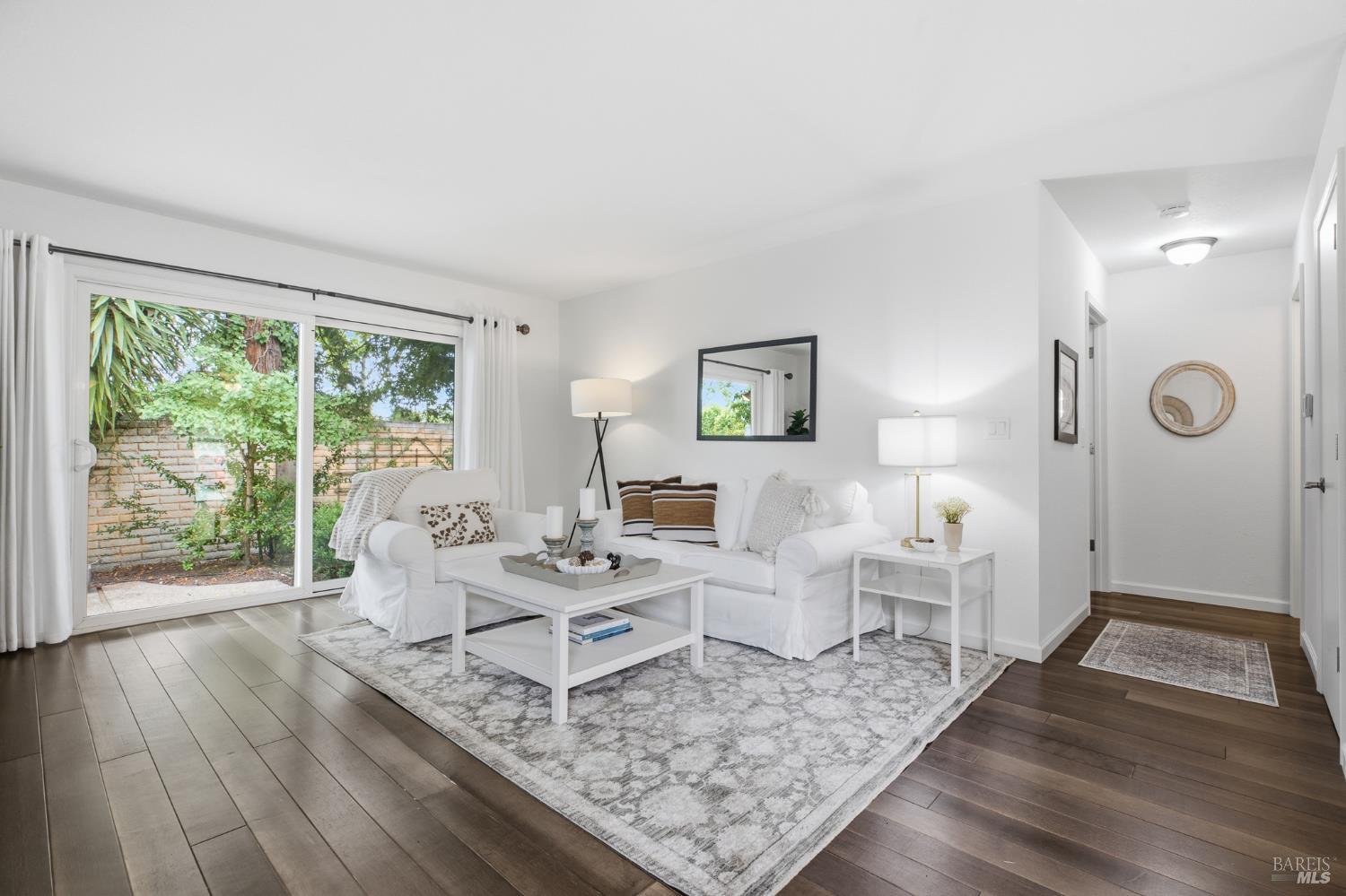 903 Hacienda Circle Rohnert Park CA 94928