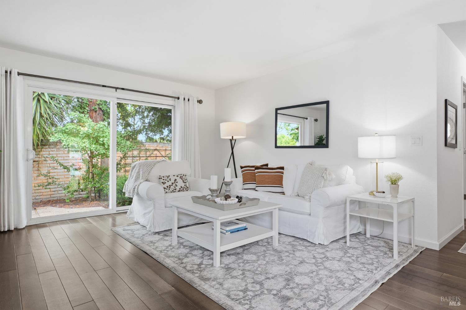 903 Hacienda Circle Rohnert Park CA 94928