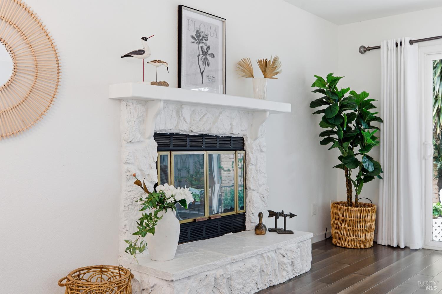 903 Hacienda Circle Rohnert Park CA 94928