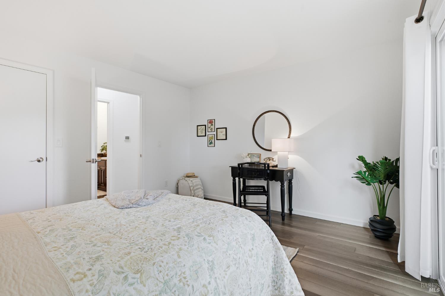 903 Hacienda Circle Rohnert Park CA 94928
