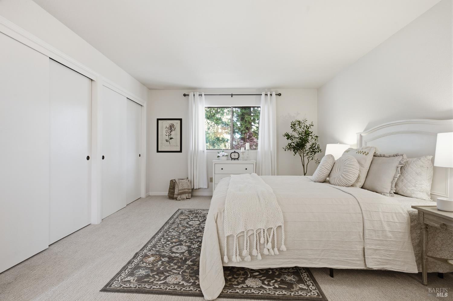 903 Hacienda Circle Rohnert Park CA 94928