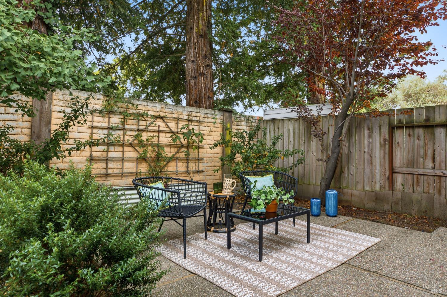 903 Hacienda Circle Rohnert Park CA 94928